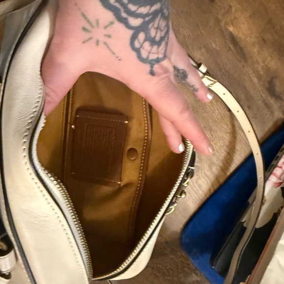 Coach Cream Satchel Bag - Picture 3 of 6